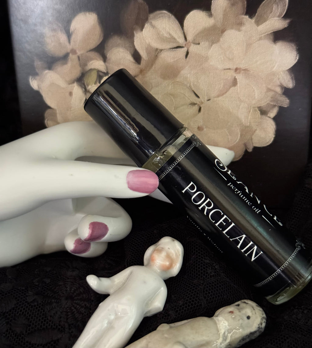 Porcelain (vanilla & walnut )