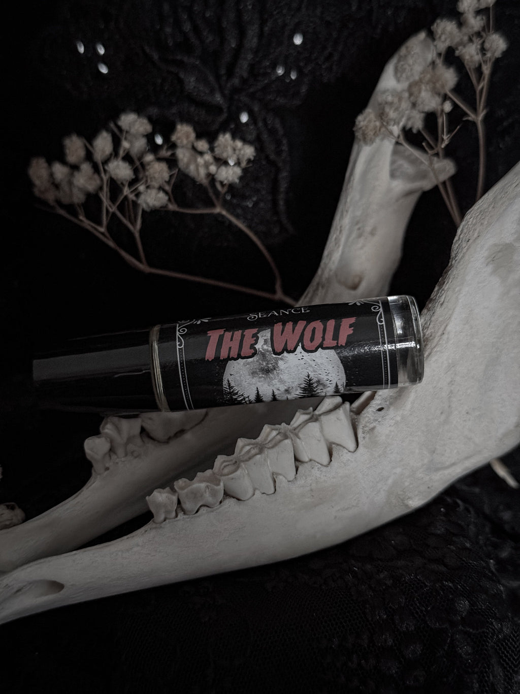 The Wolf (forest & musk)