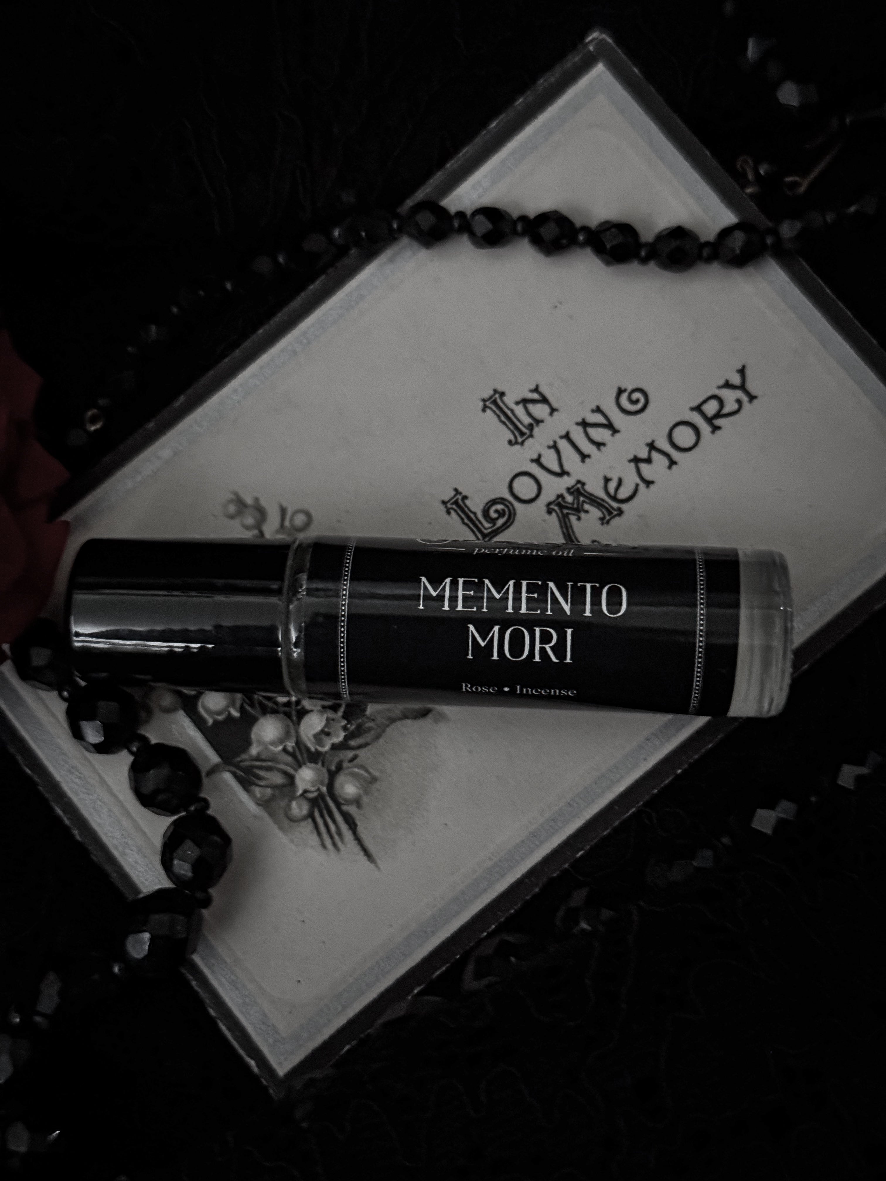 Memento Mori (incense & rose)