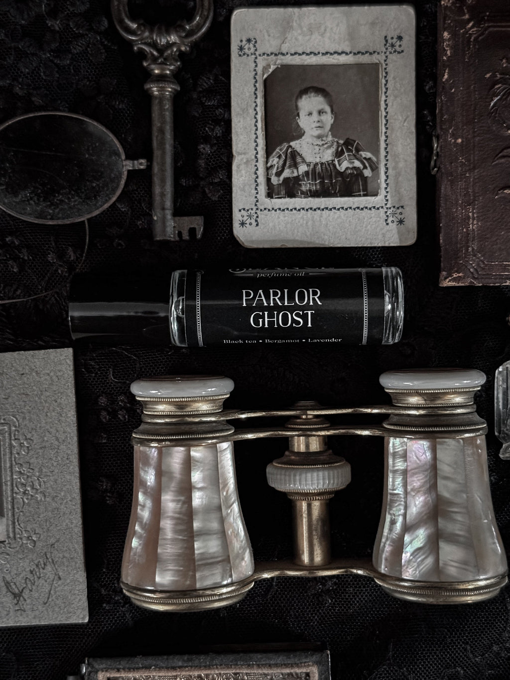 Parlor Ghost (bergamot, black tea, lavender)