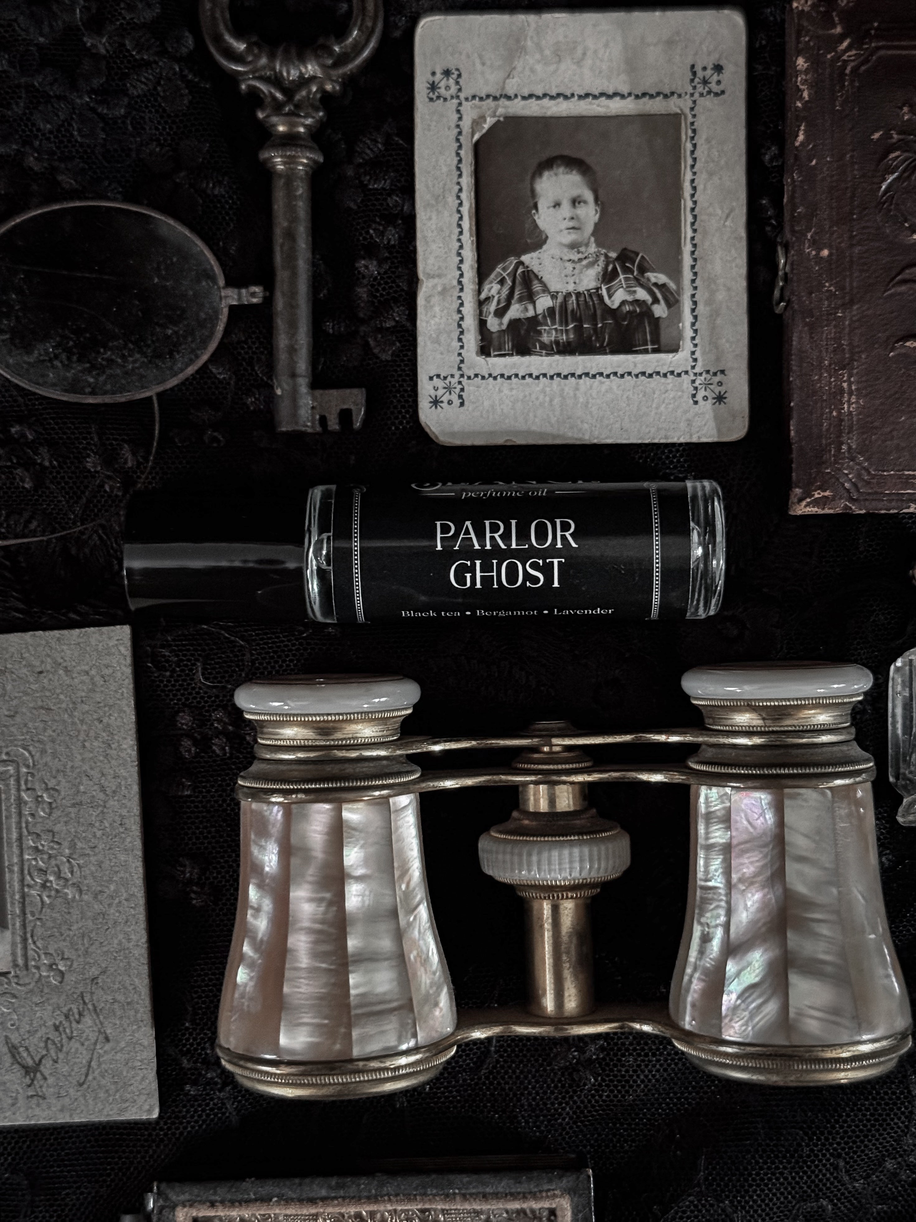 Parlor Ghost (bergamot, black tea, lavender)