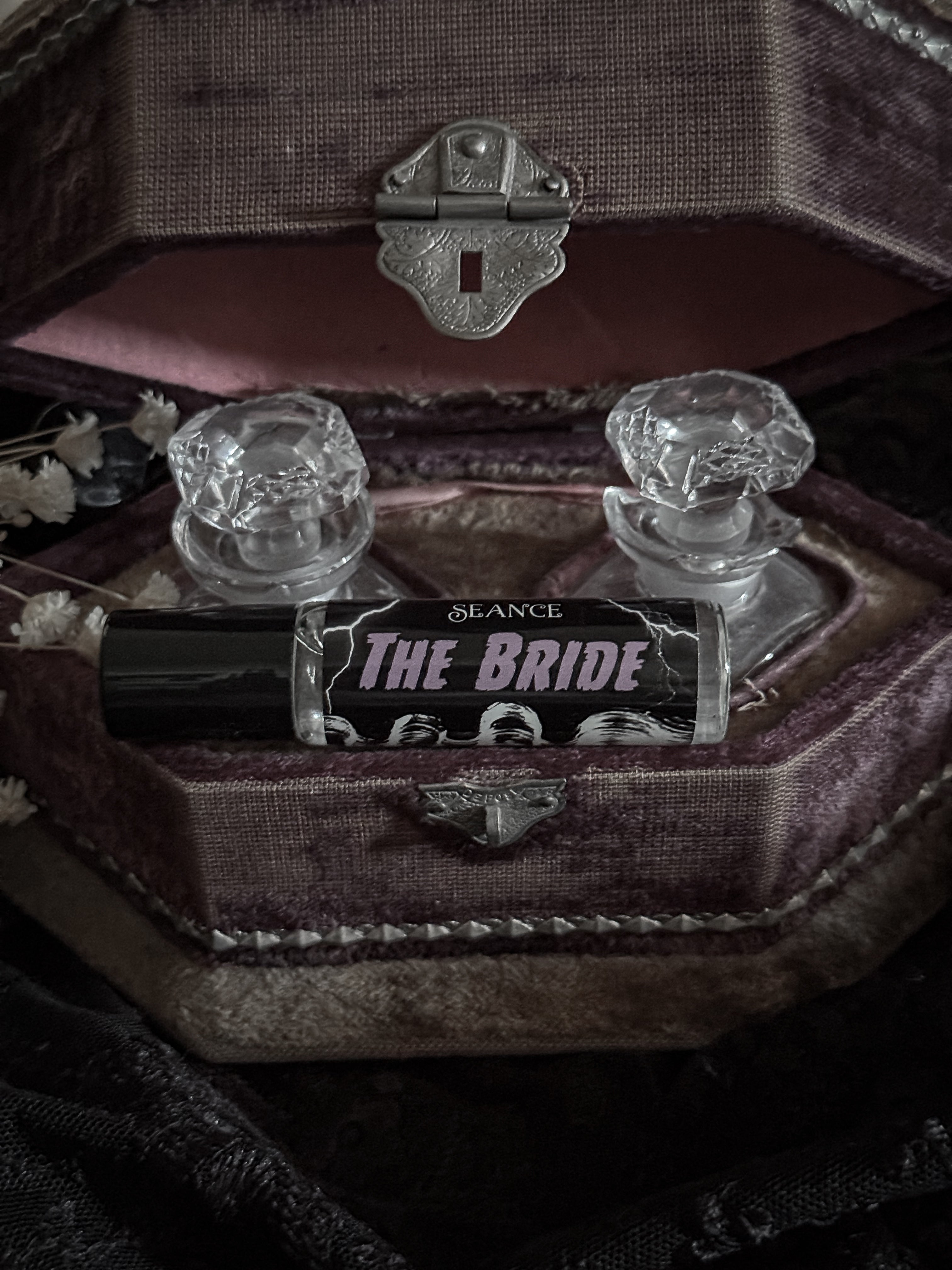 The Bride (lavender & black amber)