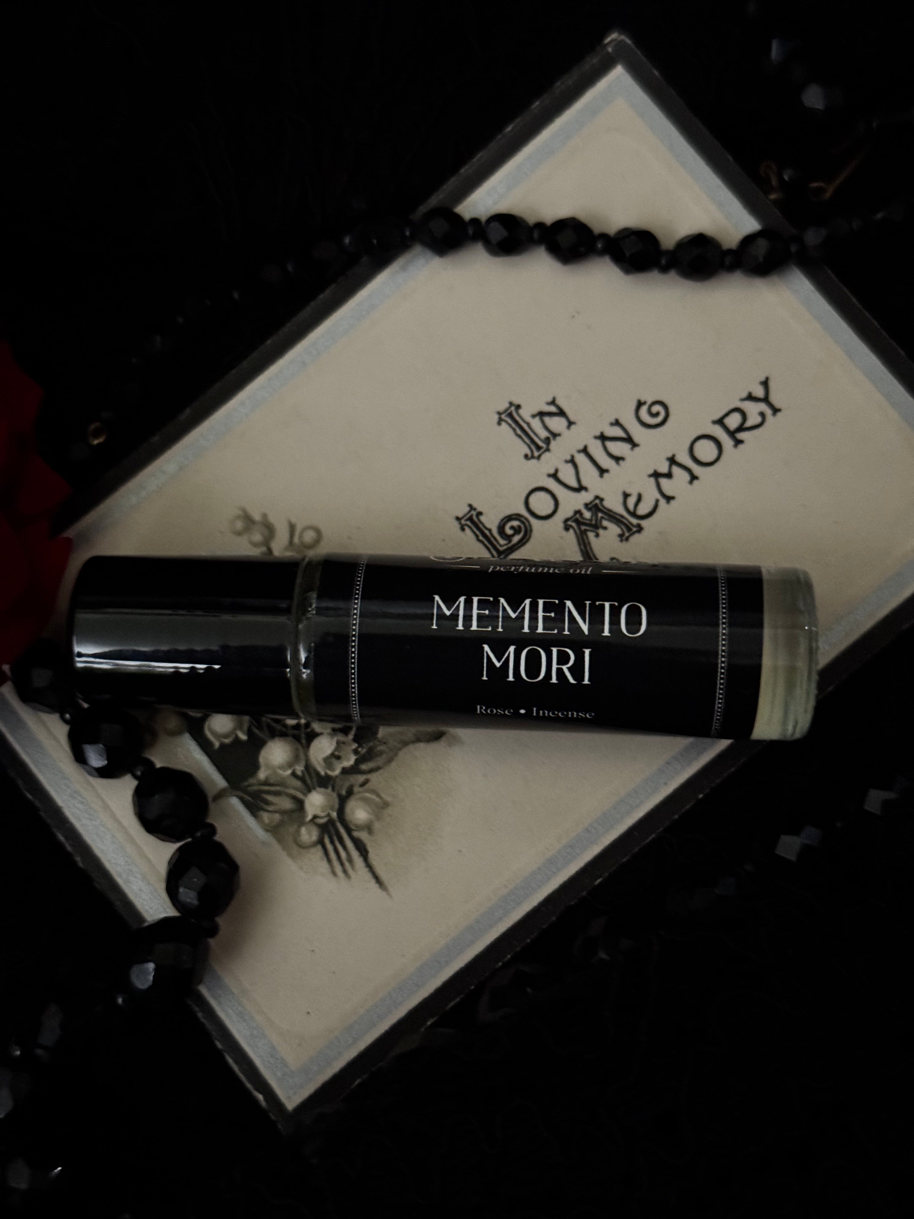 Memento Mori (incense & rose)