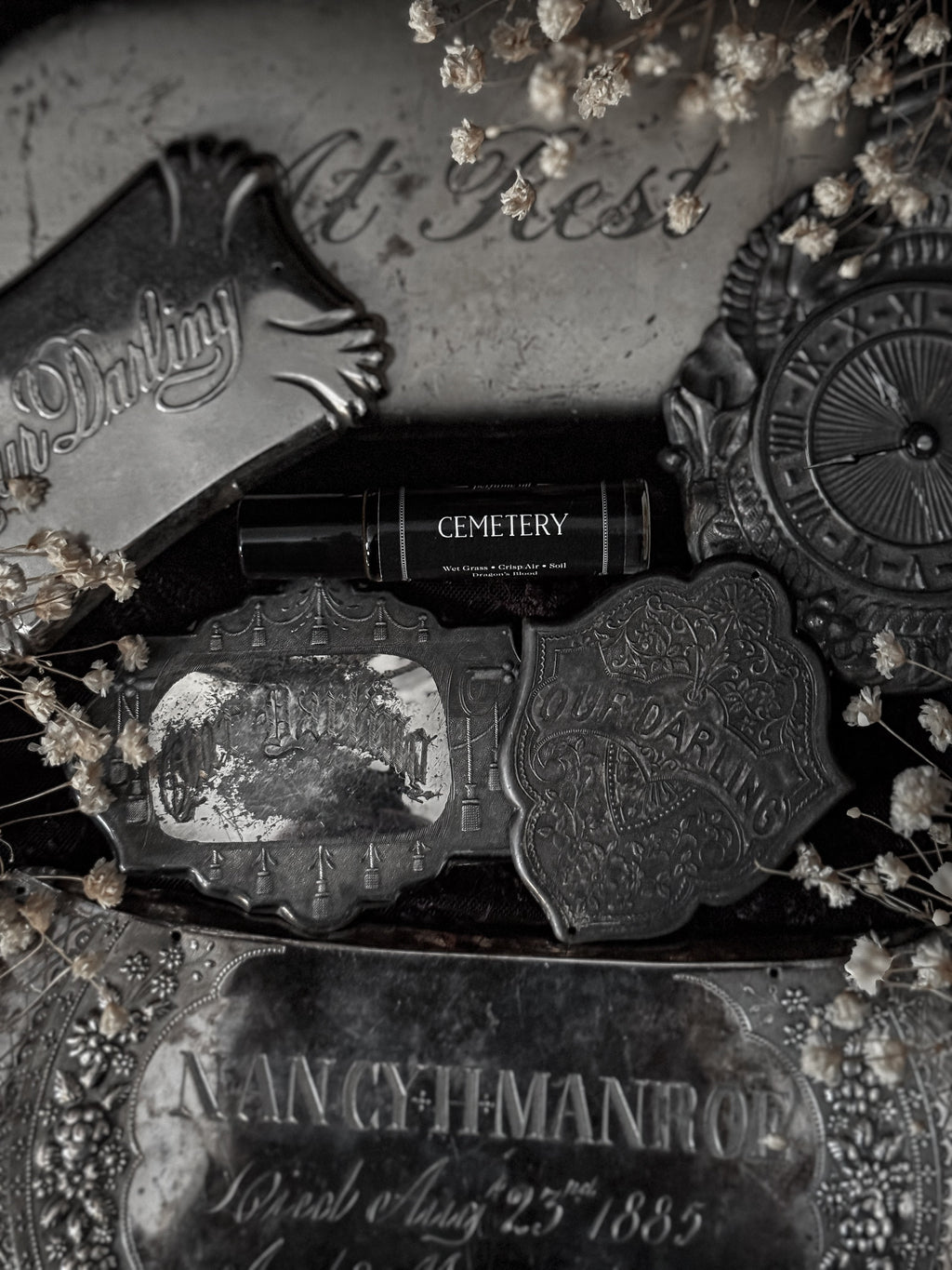 Cemetery (dragon’s blood incense, earth)