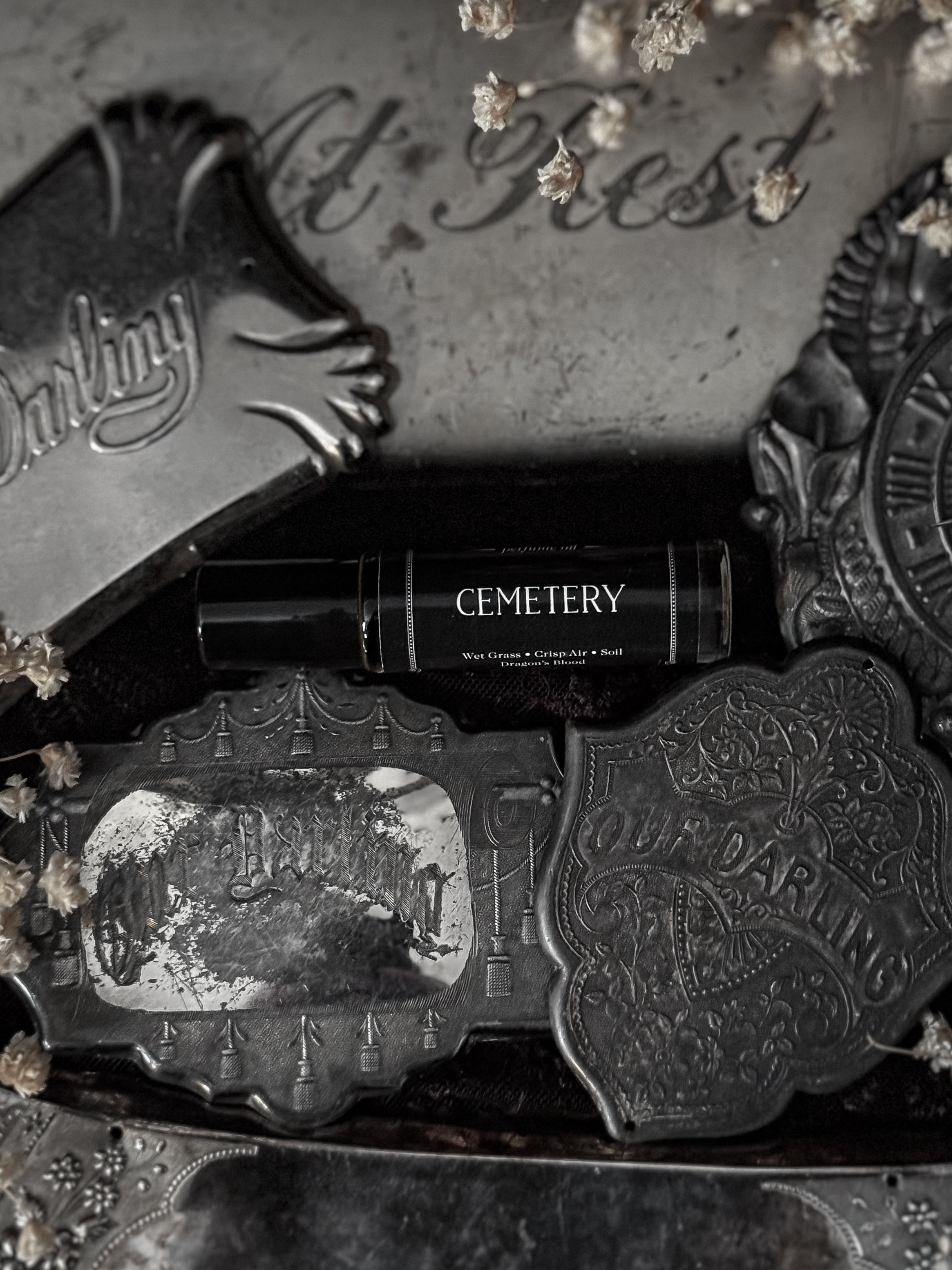 Cemetery (dragon’s blood incense, earth)