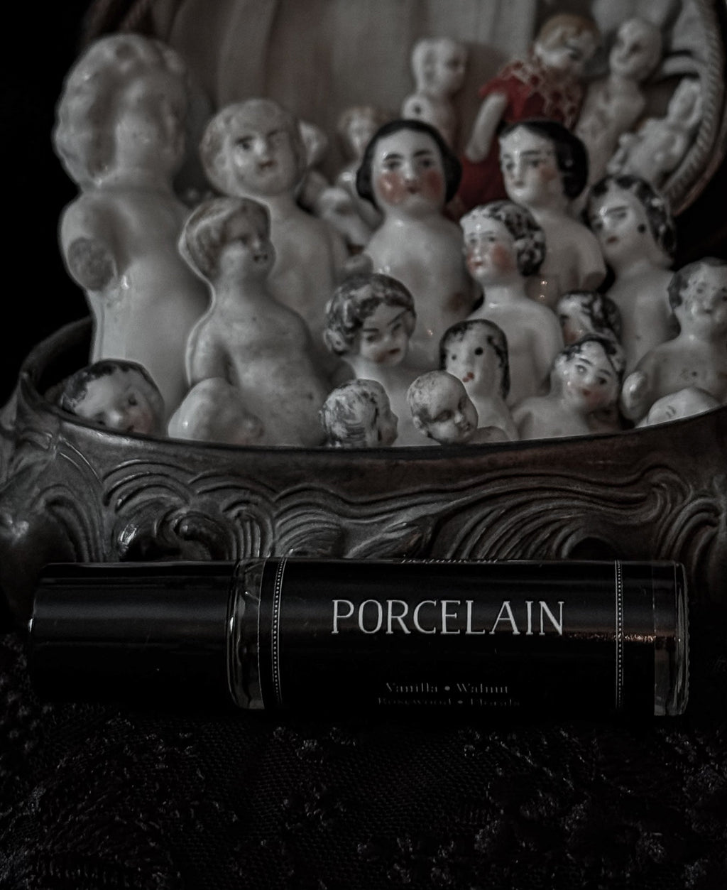 Porcelain (vanilla & walnut )