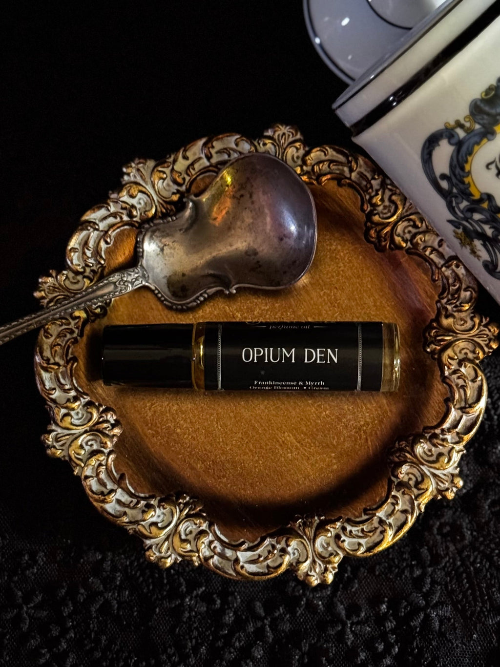 Opium Den (frankincense & orange blossom)