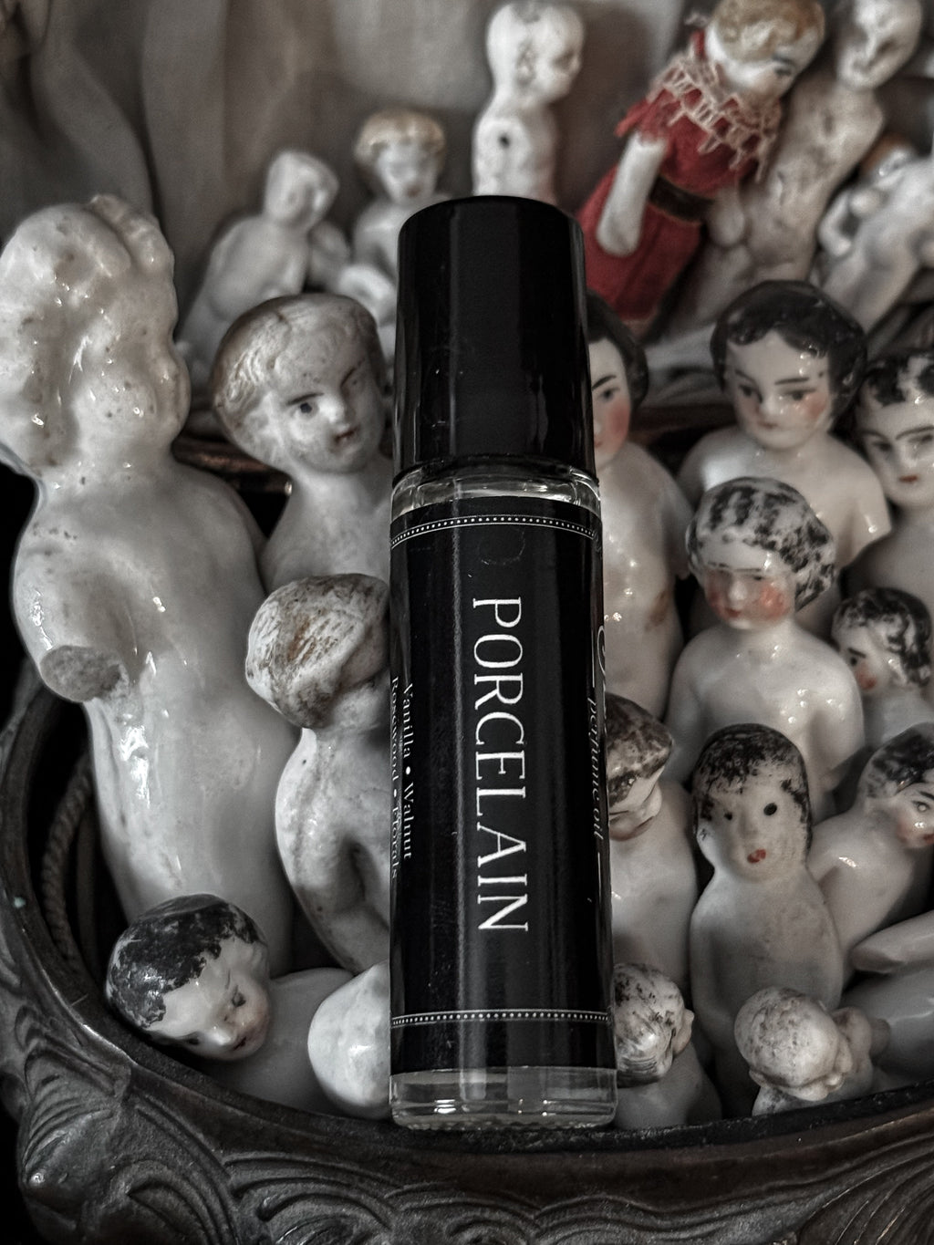 Porcelain (vanilla & walnut )