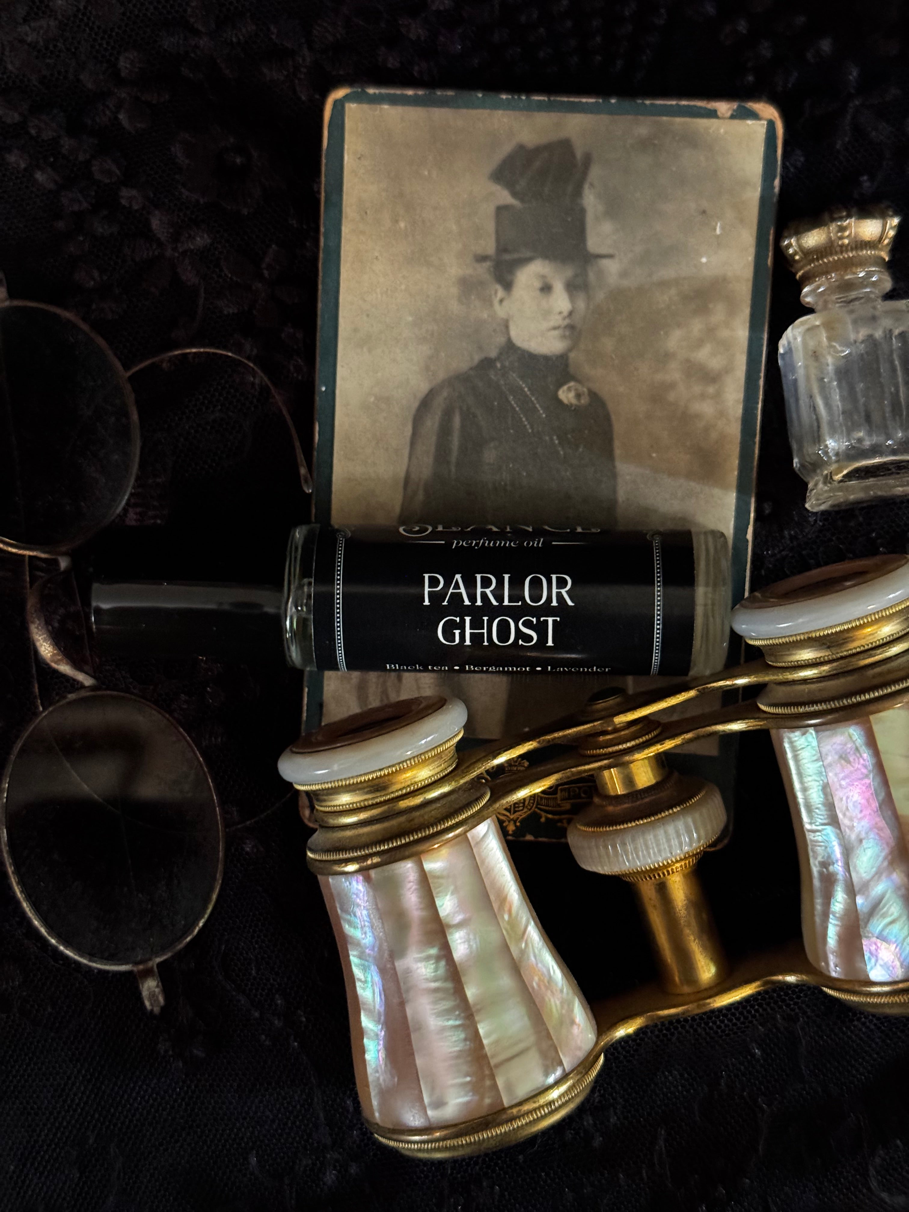 Parlor Ghost (bergamot, black tea, lavender)