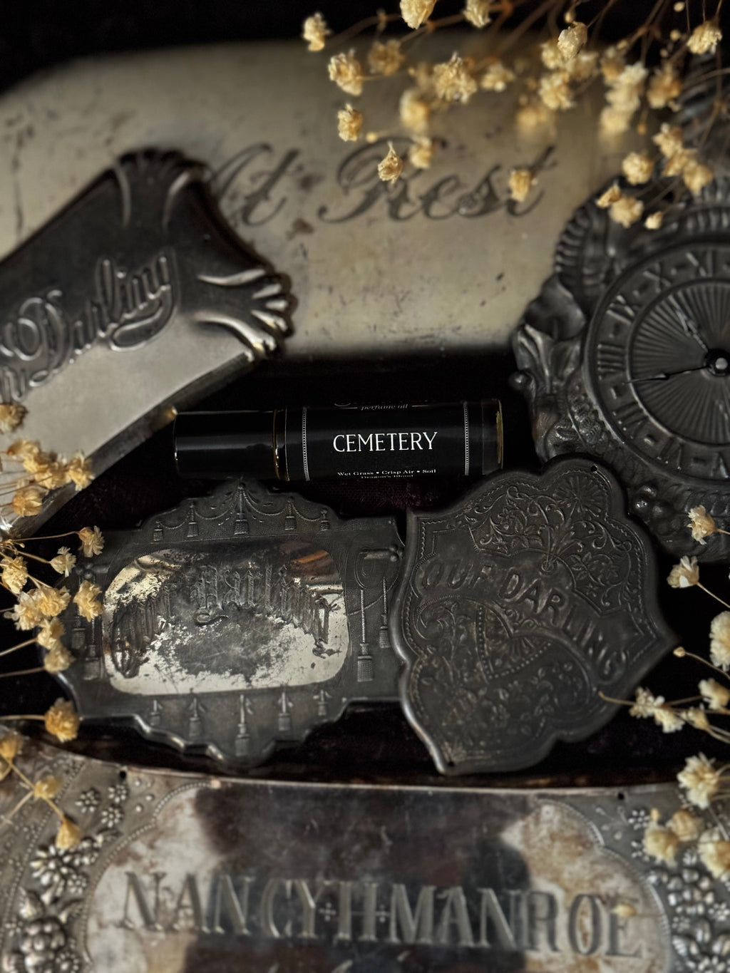 Cemetery (dragon’s blood incense, earth)