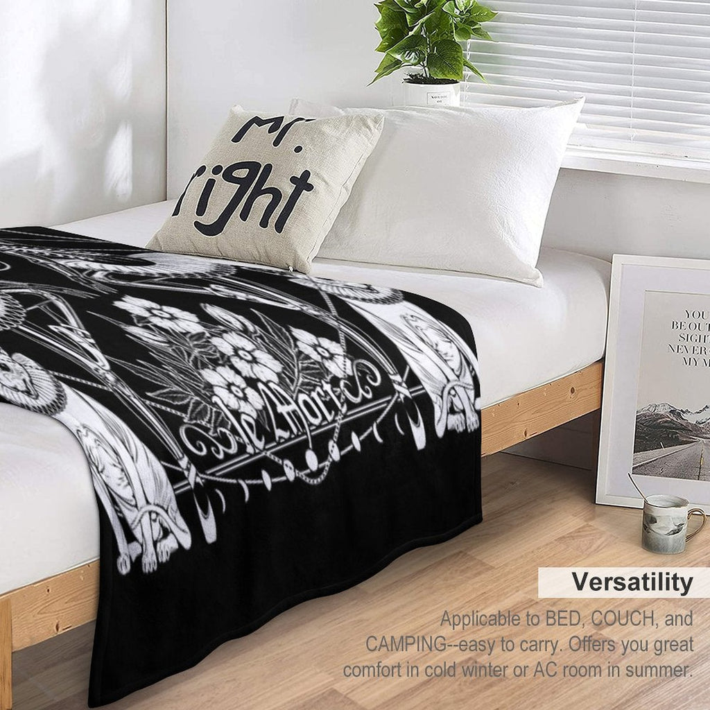 Le Mort - The Death Tarot Card Throw Blanket